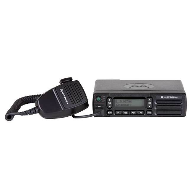 Motorola MOTOTRBO™ DM 2600 VHF digitál/analóg