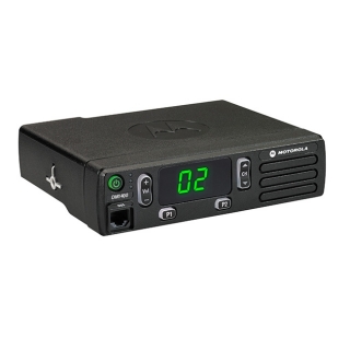 Motorola MOTOTRBO™ DM1400 UHF digitál/analóg
